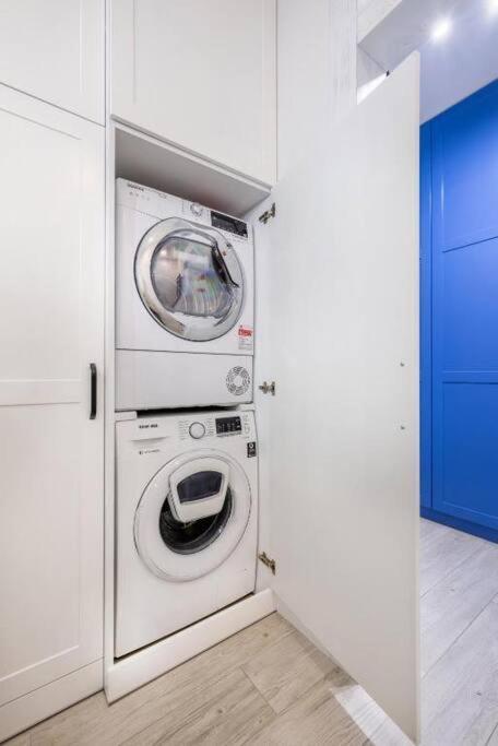14 Apartament Ptak Szpital Kopernika Szpital Matki Polki Mandoria Orientarium Atlas Arena Plac Zabaw - Zamojska 20A M14 Parking Bezplatny วูดช์ ภายนอก รูปภาพ